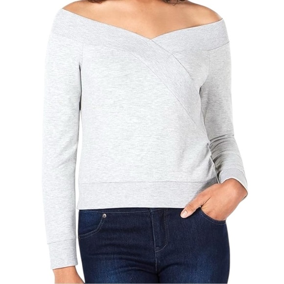 NWT Bar III New Off-Shoulder Fall Women's Gray Sweatshirt Size Small - Picture 1 of 12